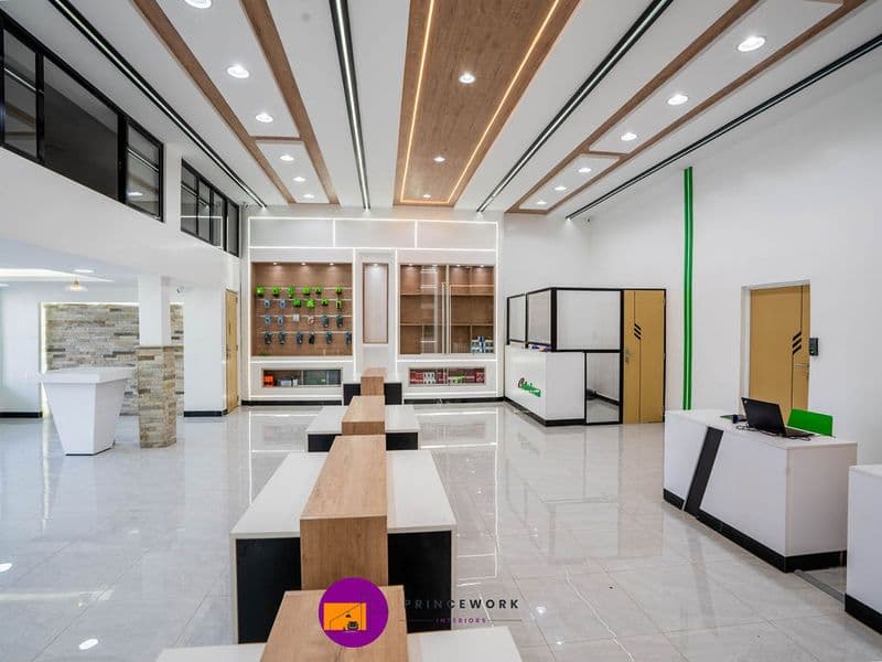 Safaricom Wote-Makueni Shop — image 4